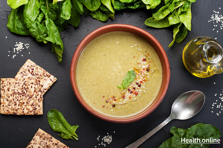 Spinach, Lettuce and Spring Onion soup