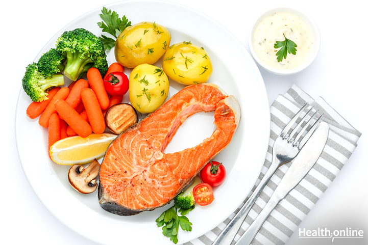 Roasted Salmon with Crispy Potatoes and Broccoli