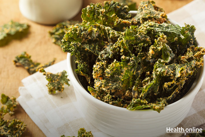 Spicy Tahini Kale Chips