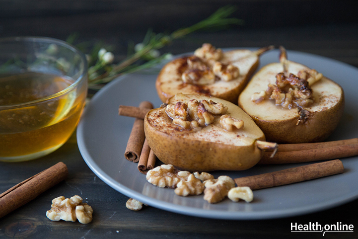 Baked Pears with Cinnamon & Walnut