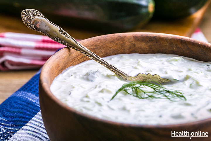 Spicy-Artichoke-Yogurt-Dip