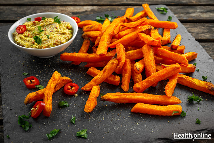 LOADED-GUACAMOLE-SWEET-POTATO-FRIES