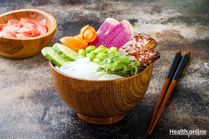 Tofu-and-Cucumber-Salad-Sushi-Bowl