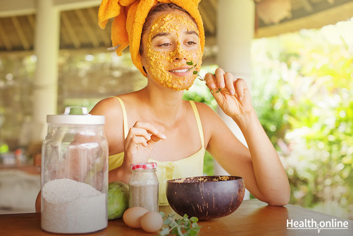 5 Do-It-Yourself Face Packs for Dry Skin