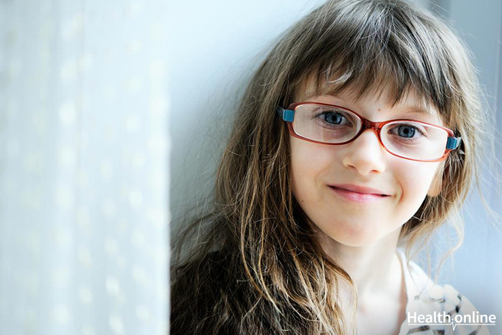 5 Signs That Your Child Might Need Reading Glasses