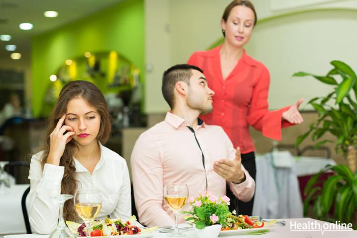 10 Food Safety Red Flags at Restaurants