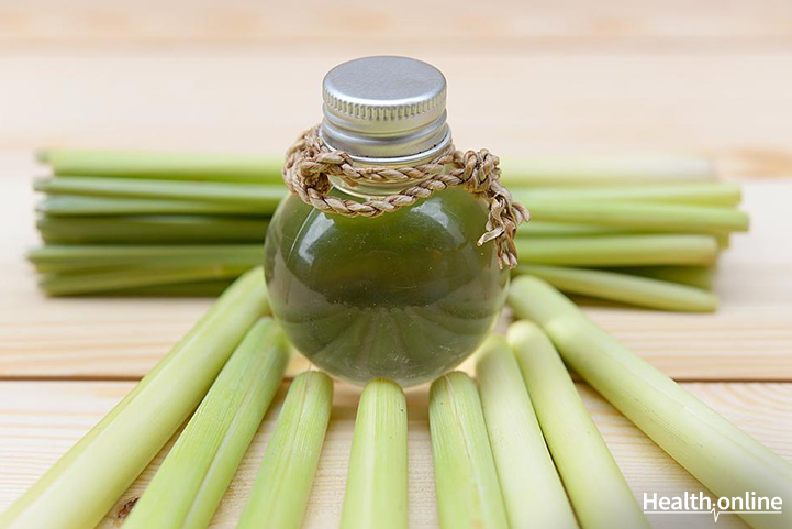 17 Powerful Health Benefits of Lemongrass